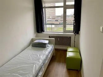 Foto van de Kamer gelegen aan de Burgemeester Caan van Necklaan in Leidschendam