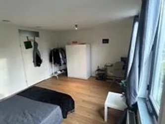 Foto van de Kamer gelegen aan de Mattenbiesstraat in Amsterdam
