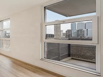 Foto van de Appartement gelegen aan de Brede Hilledijk in Rotterdam