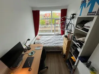 Foto van de Kamer gelegen aan de Mathenesserdijk in Rotterdam