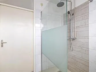 Foto van de Kamer gelegen aan de Mahoniestraat in Rotterdam