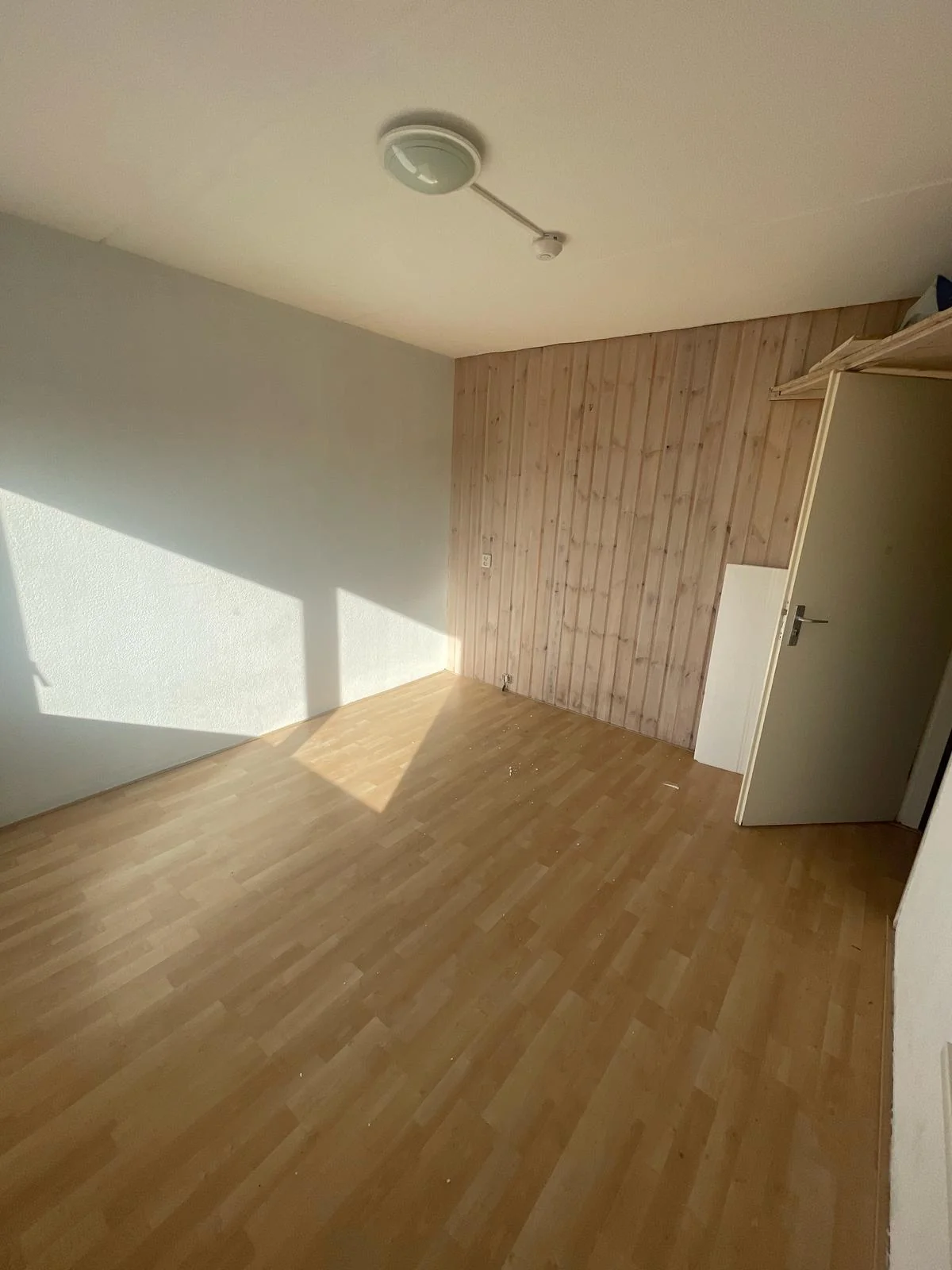 Foto van de Kamer gelegen aan de Barbara van Meertenstraat in Amsterdam