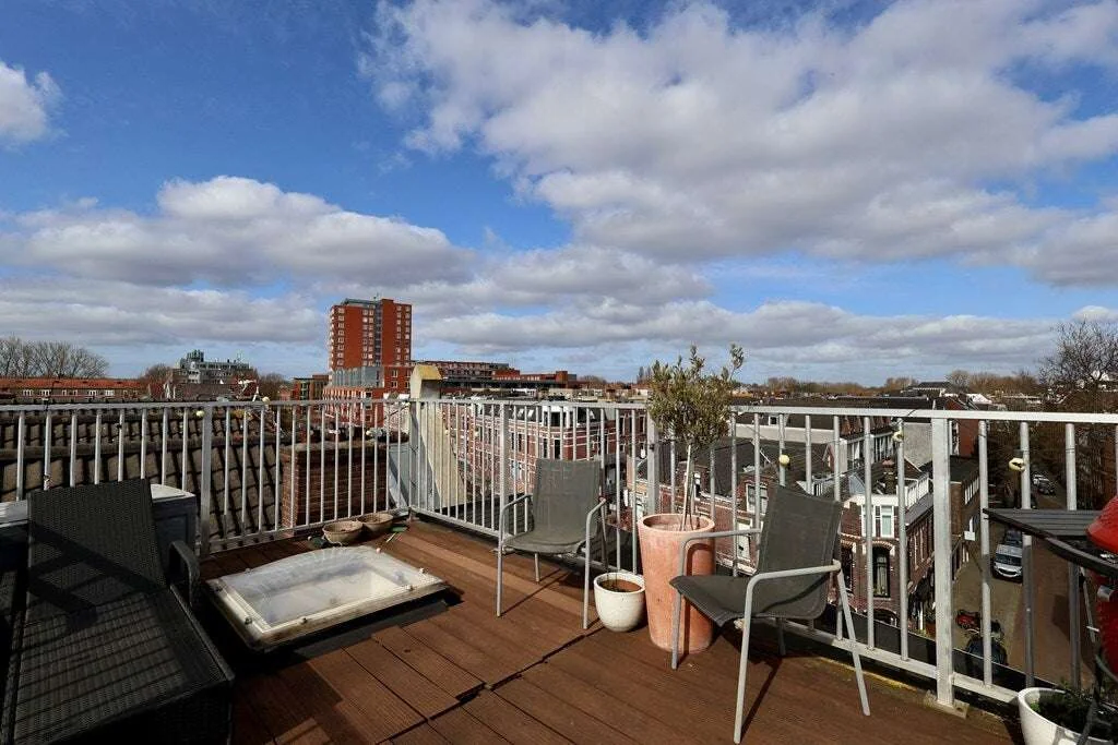 Foto van de Appartement gelegen aan de Lusthofstraat in Rotterdam