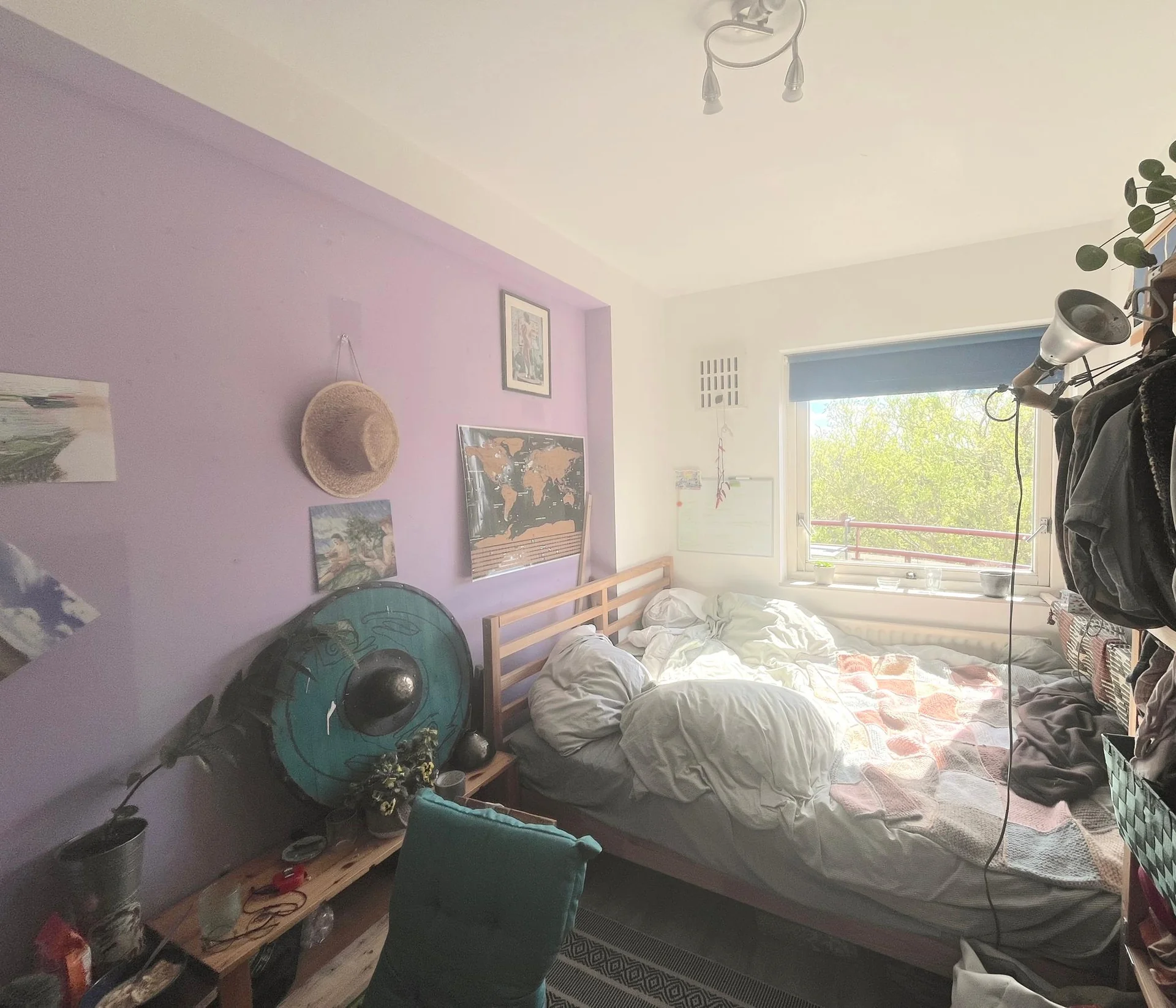 Foto van de Kamer gelegen aan de Aartsbisschop Romerostraat in Utrecht
