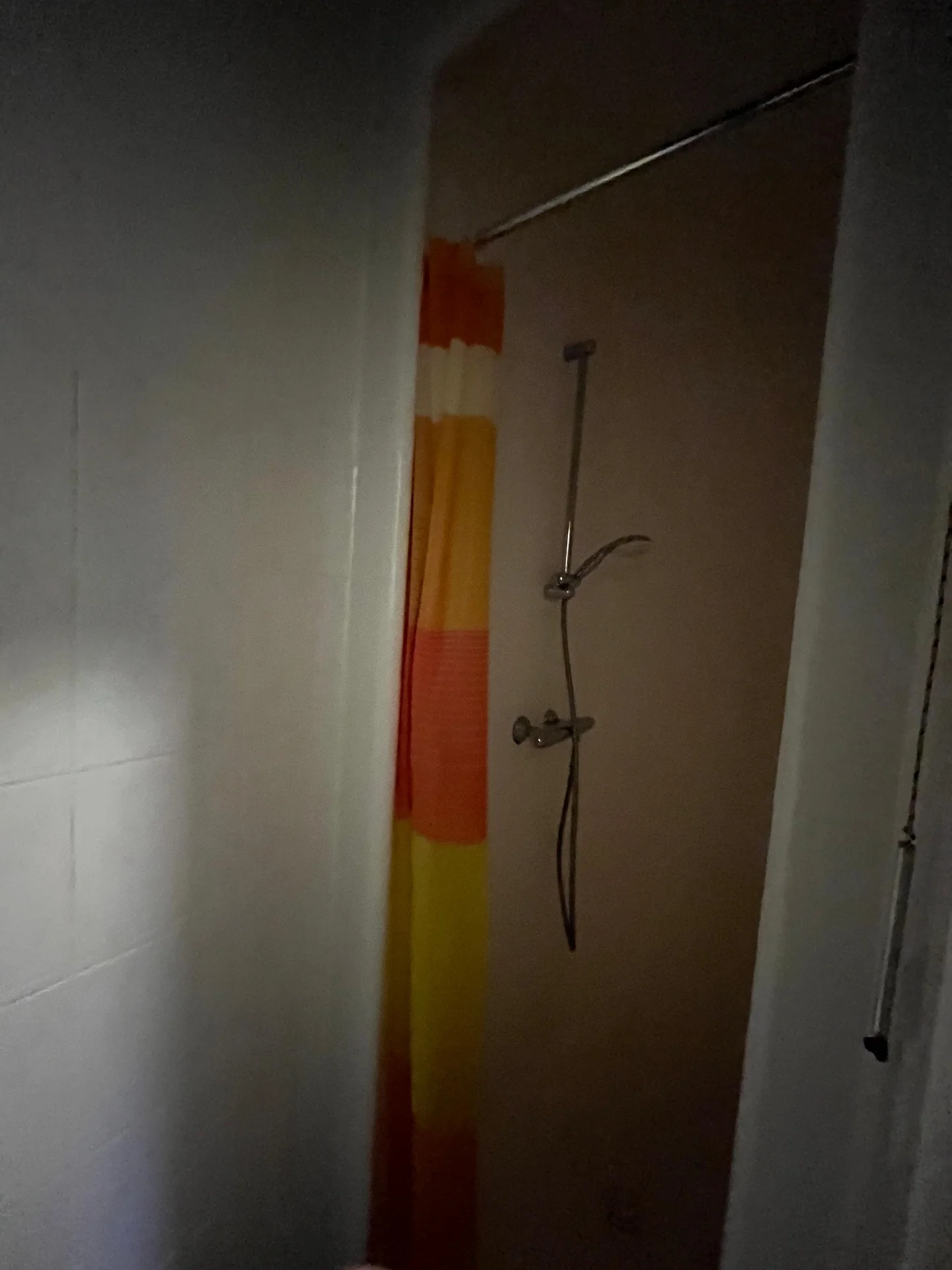 Foto van de Kamer gelegen aan de Jan Goeverneurstraat in Groningen