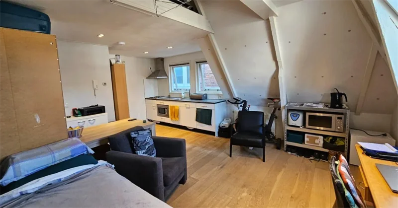 Foto van de Studio gelegen aan de V. Oosterstraat in Groningen