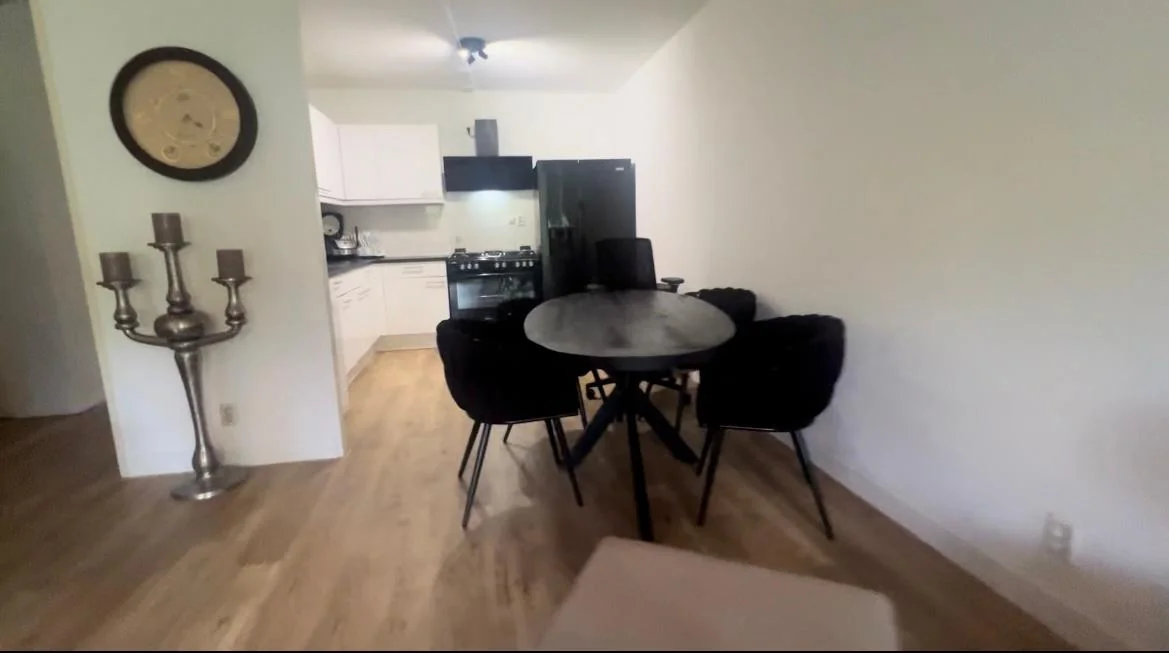 Foto van de Kamer gelegen aan de President Allendelaan in Amsterdam