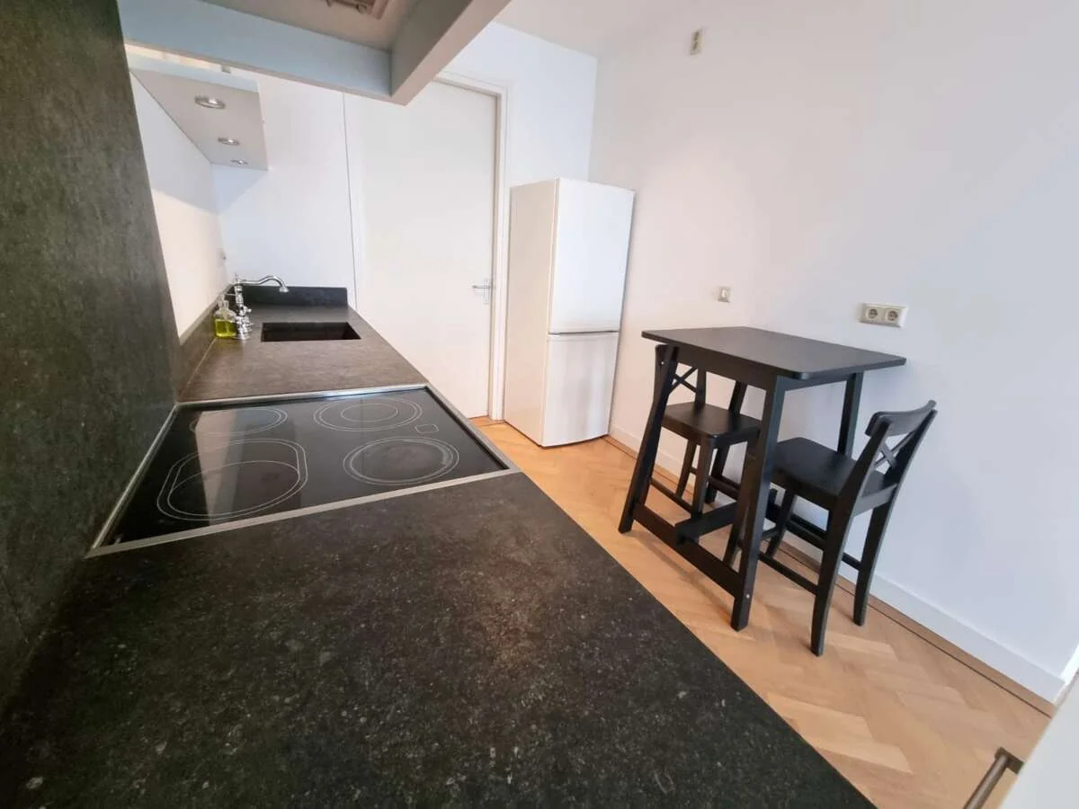 Foto van de Appartement gelegen aan de Blaak in Rotterdam