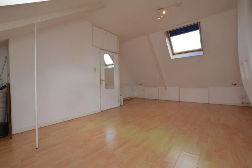 Foto van de Kamer gelegen aan de Tweede Willemstraat in Groningen