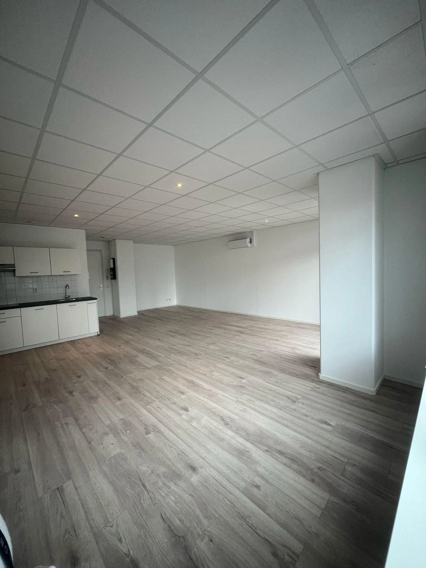 Foto van de Studio gelegen aan de Steenhouwerskade in Groningen