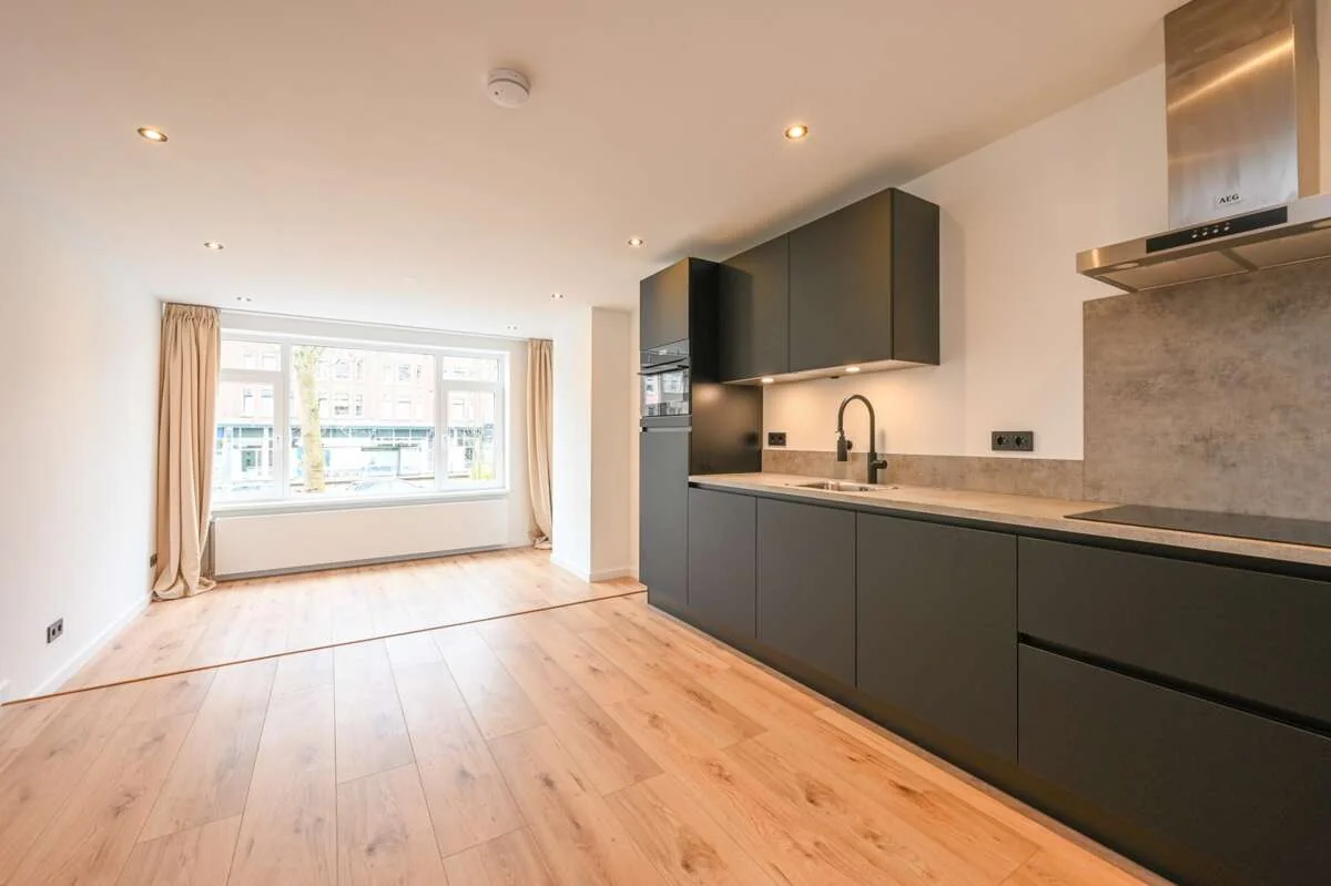 Foto van de Appartement gelegen aan de Mathenesserdijk in Rotterdam