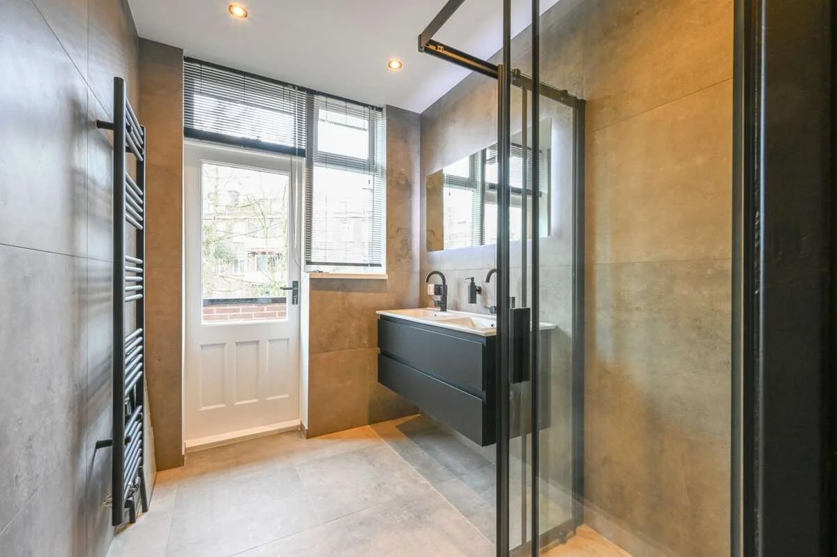 Foto van de Appartement gelegen aan de Mathenesserdijk in Rotterdam
