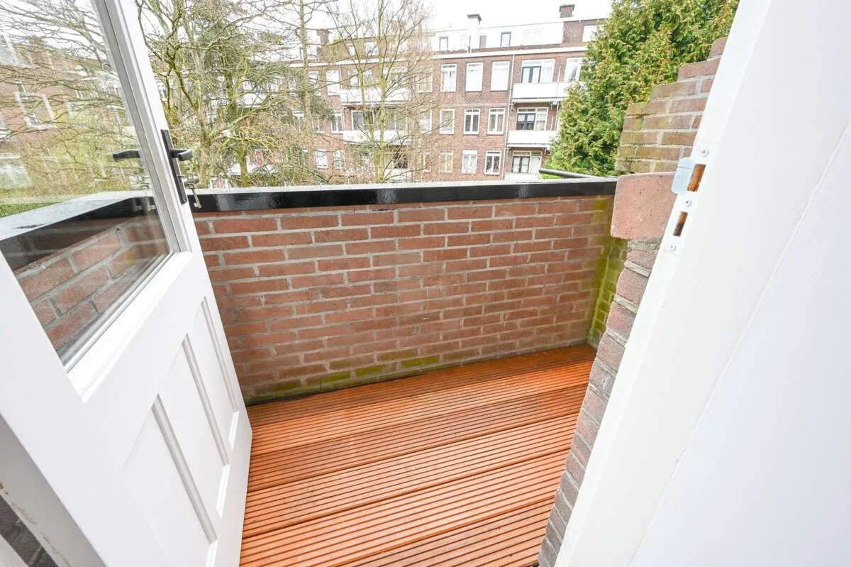 Foto van de Appartement gelegen aan de Mathenesserdijk in Rotterdam