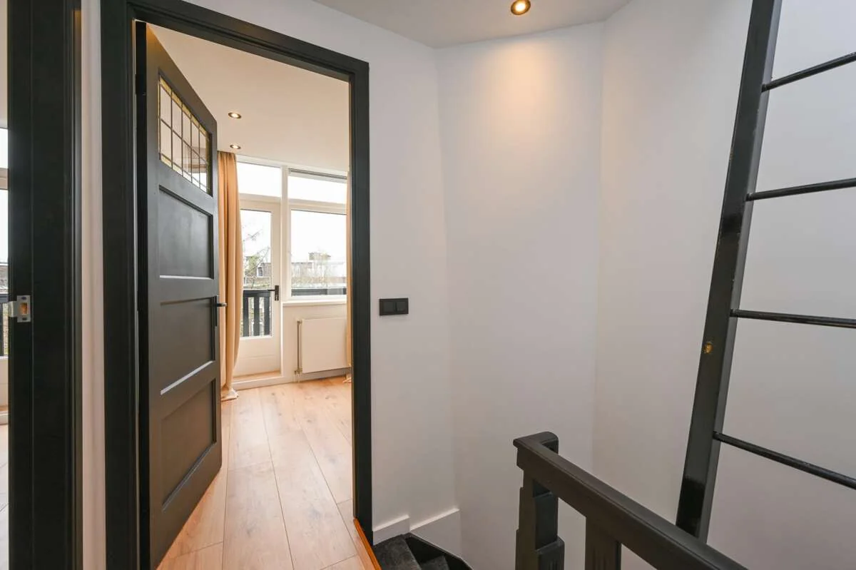 Foto van de Appartement gelegen aan de Mathenesserdijk in Rotterdam