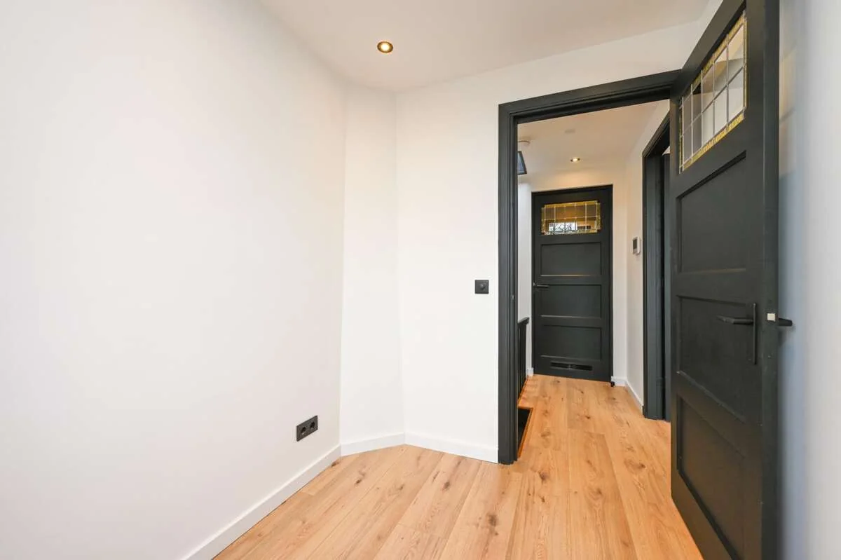 Foto van de Appartement gelegen aan de Mathenesserdijk in Rotterdam