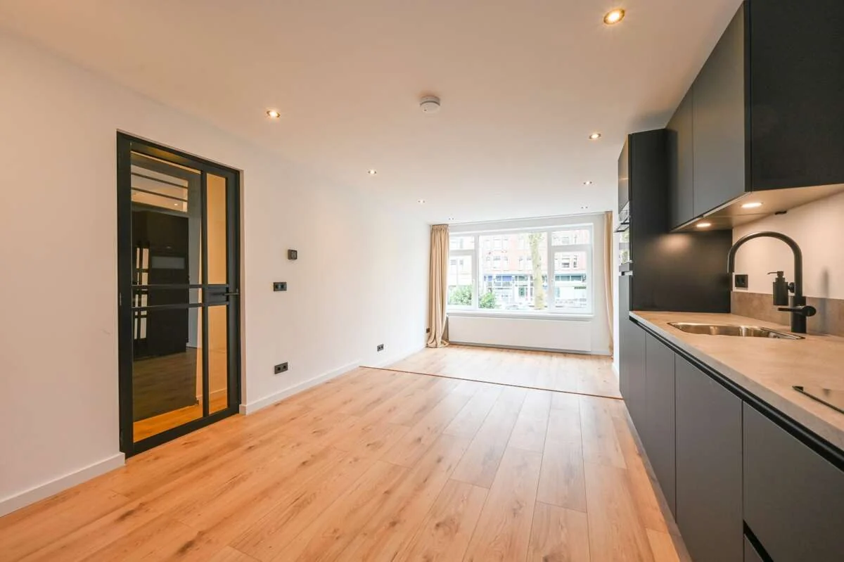 Foto van de Appartement gelegen aan de Mathenesserdijk in Rotterdam