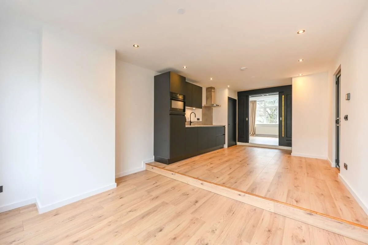 Foto van de Appartement gelegen aan de Mathenesserdijk in Rotterdam
