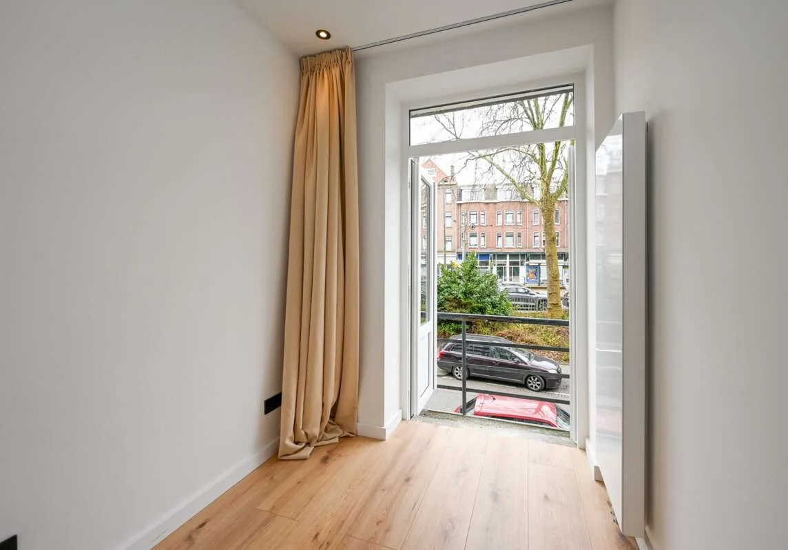 Foto van de Appartement gelegen aan de Mathenesserdijk in Rotterdam
