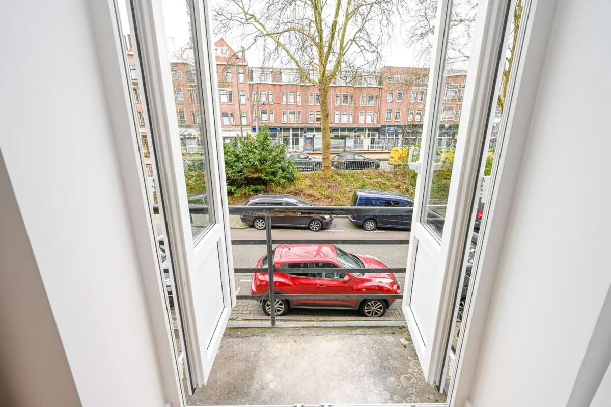 Foto van de Appartement gelegen aan de Mathenesserdijk in Rotterdam