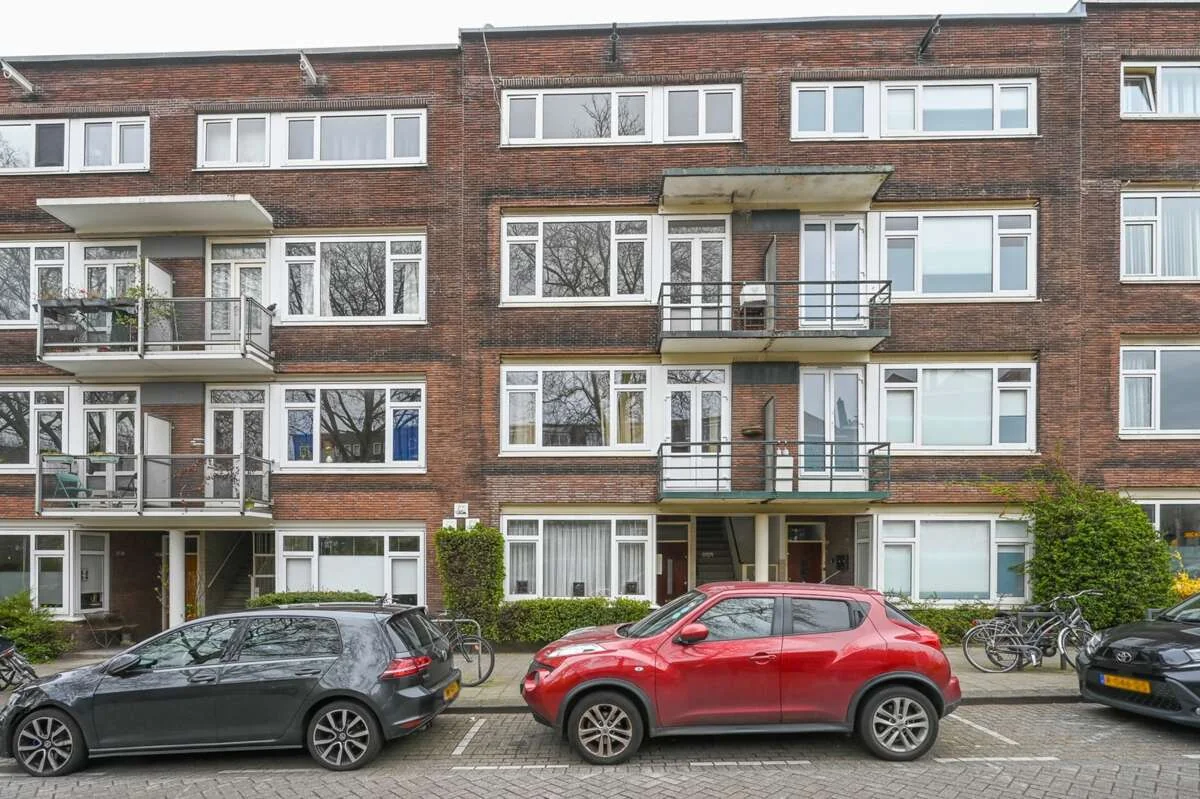 Foto van de Appartement gelegen aan de Mathenesserdijk in Rotterdam