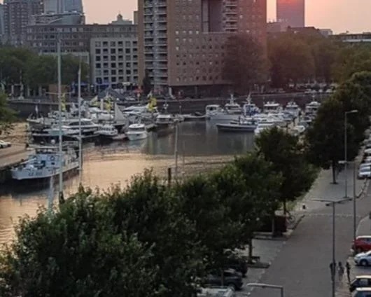 Foto van de Kamer gelegen aan de Admiraliteitskade in Rotterdam