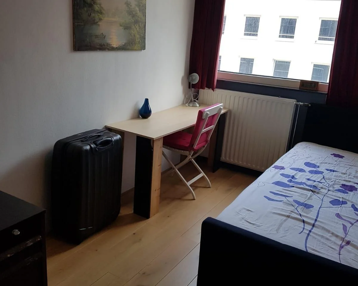 Foto van de Kamer gelegen aan de Admiraliteitskade in Rotterdam