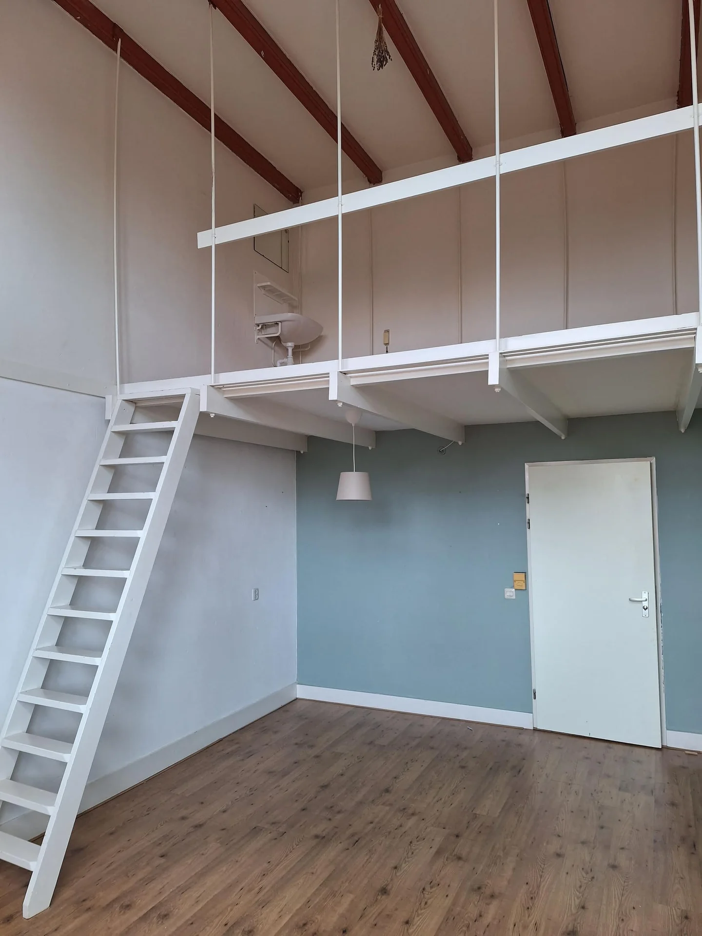 Foto van de Kamer gelegen aan de Cortinghlaan in Groningen