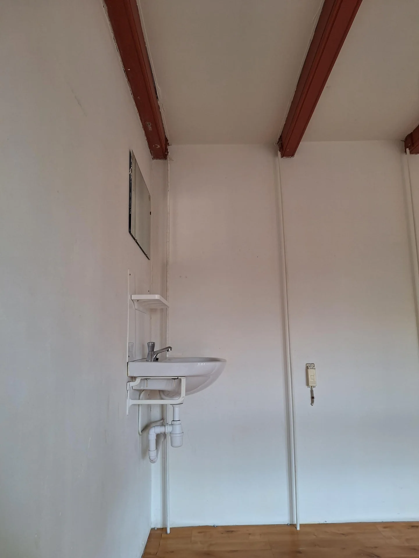 Foto van de Kamer gelegen aan de Cortinghlaan in Groningen