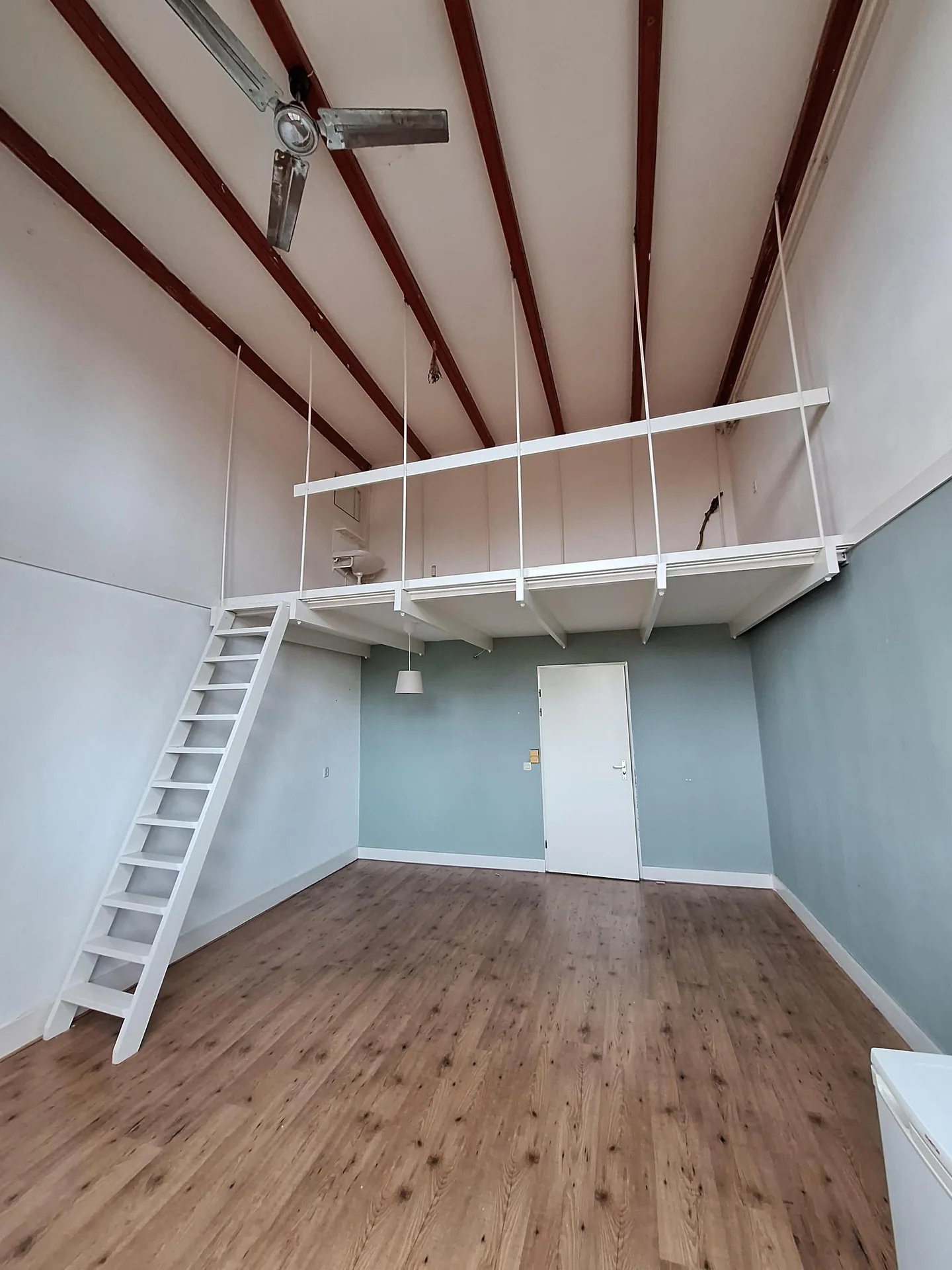 Foto van de Kamer gelegen aan de Cortinghlaan in Groningen
