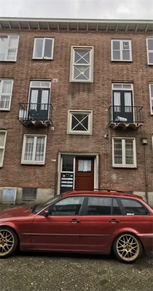 Foto van de Kamer gelegen aan de Buizerdstraat in Rotterdam