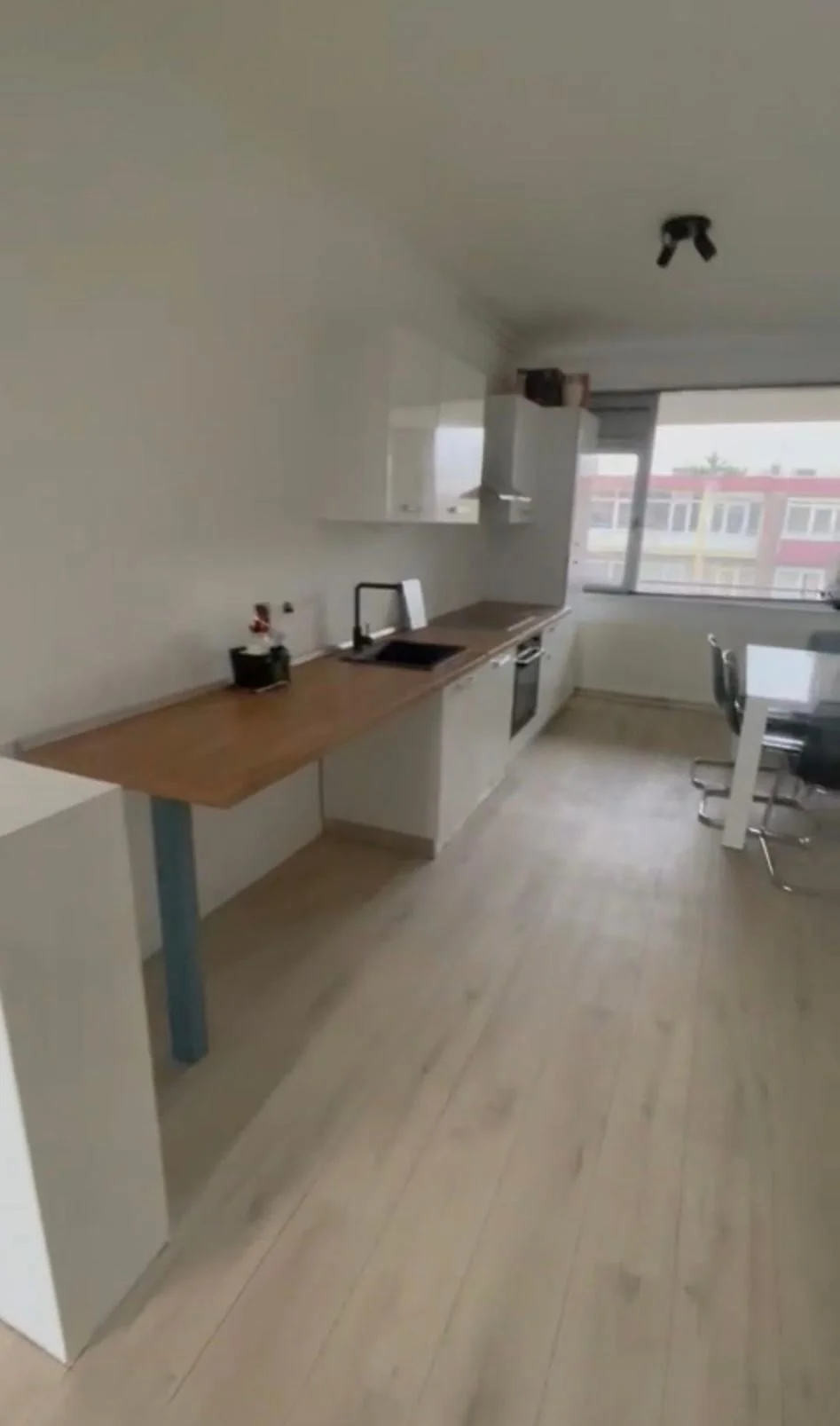 Foto van de Kamer gelegen aan de Krabbendijkestraat in Rotterdam