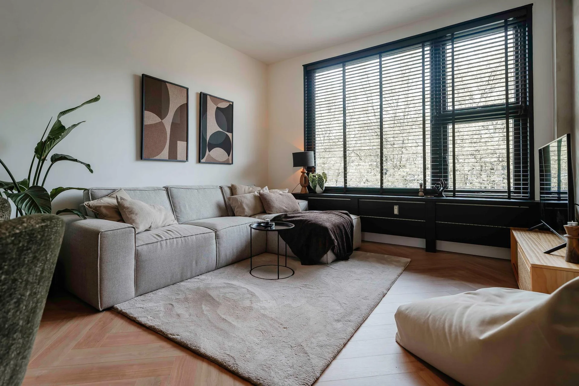 Foto van de Appartement gelegen aan de Mariniersweg in Rotterdam