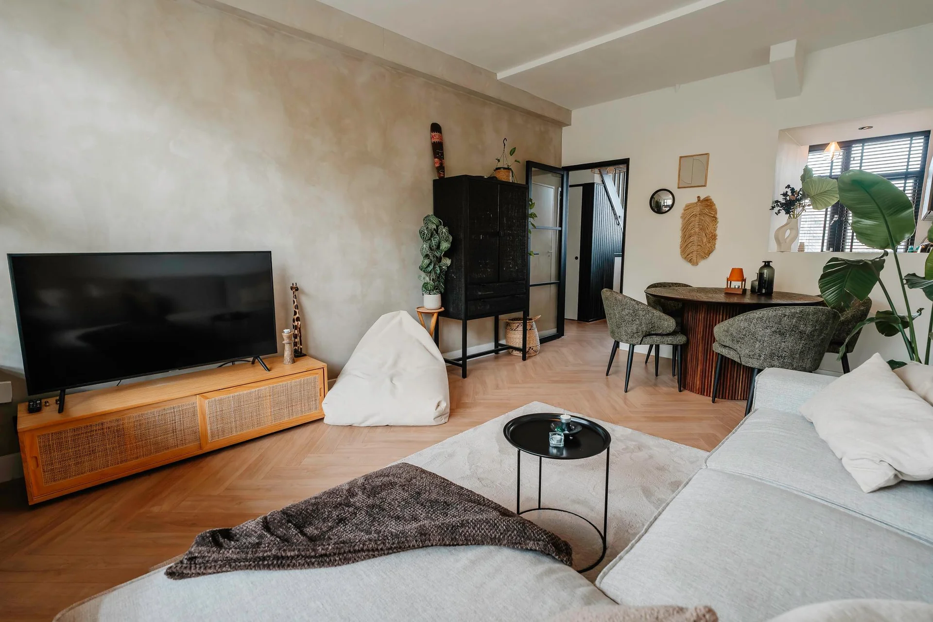 Foto van de Appartement gelegen aan de Mariniersweg in Rotterdam