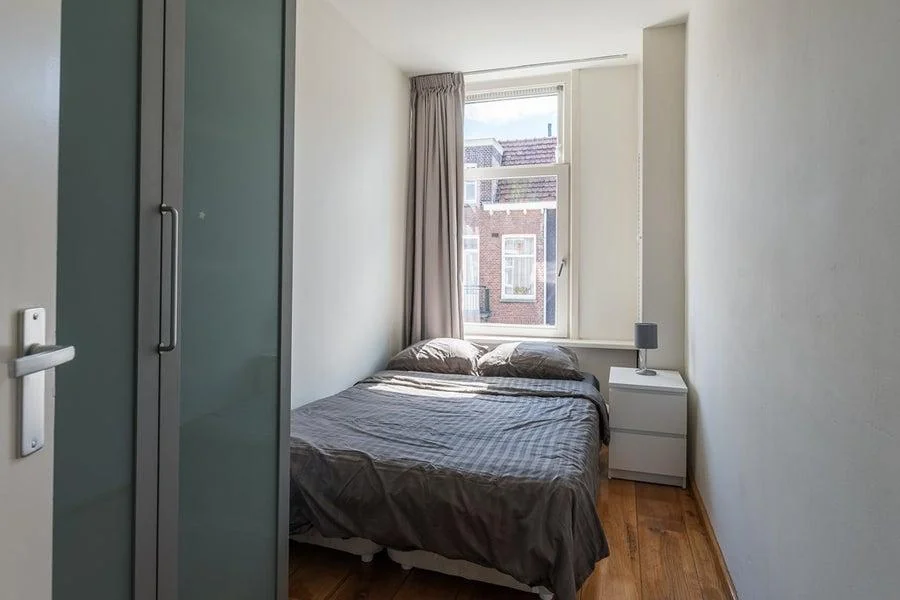 Foto van de Kamer gelegen aan de J.J. Cremerstraat in Amsterdam
