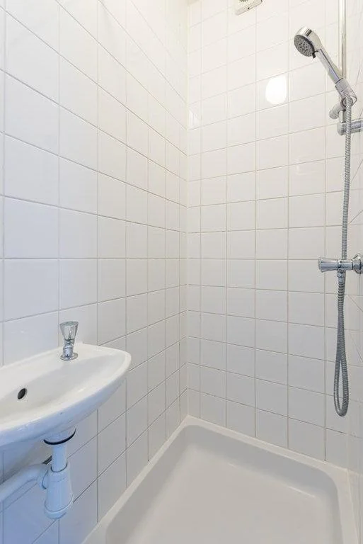 Foto van de Kamer gelegen aan de J.J. Cremerstraat in Amsterdam