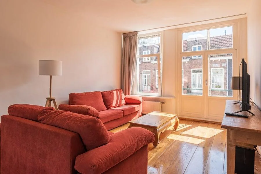 Foto van de Kamer gelegen aan de J.J. Cremerstraat in Amsterdam