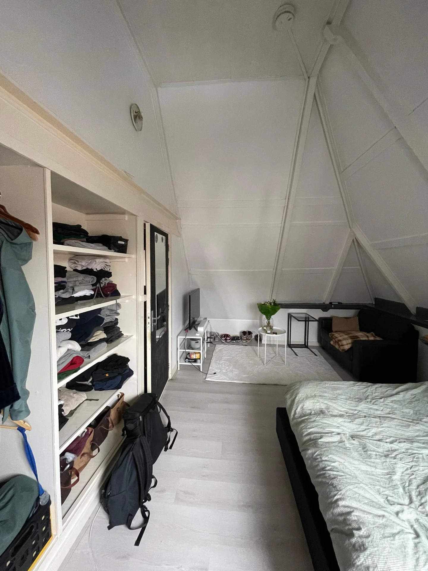 Foto van de Kamer gelegen aan de Eerste Hunzestraat in Groningen
