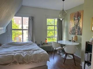 Foto van de Kamer gelegen aan de Herengracht in Leiden