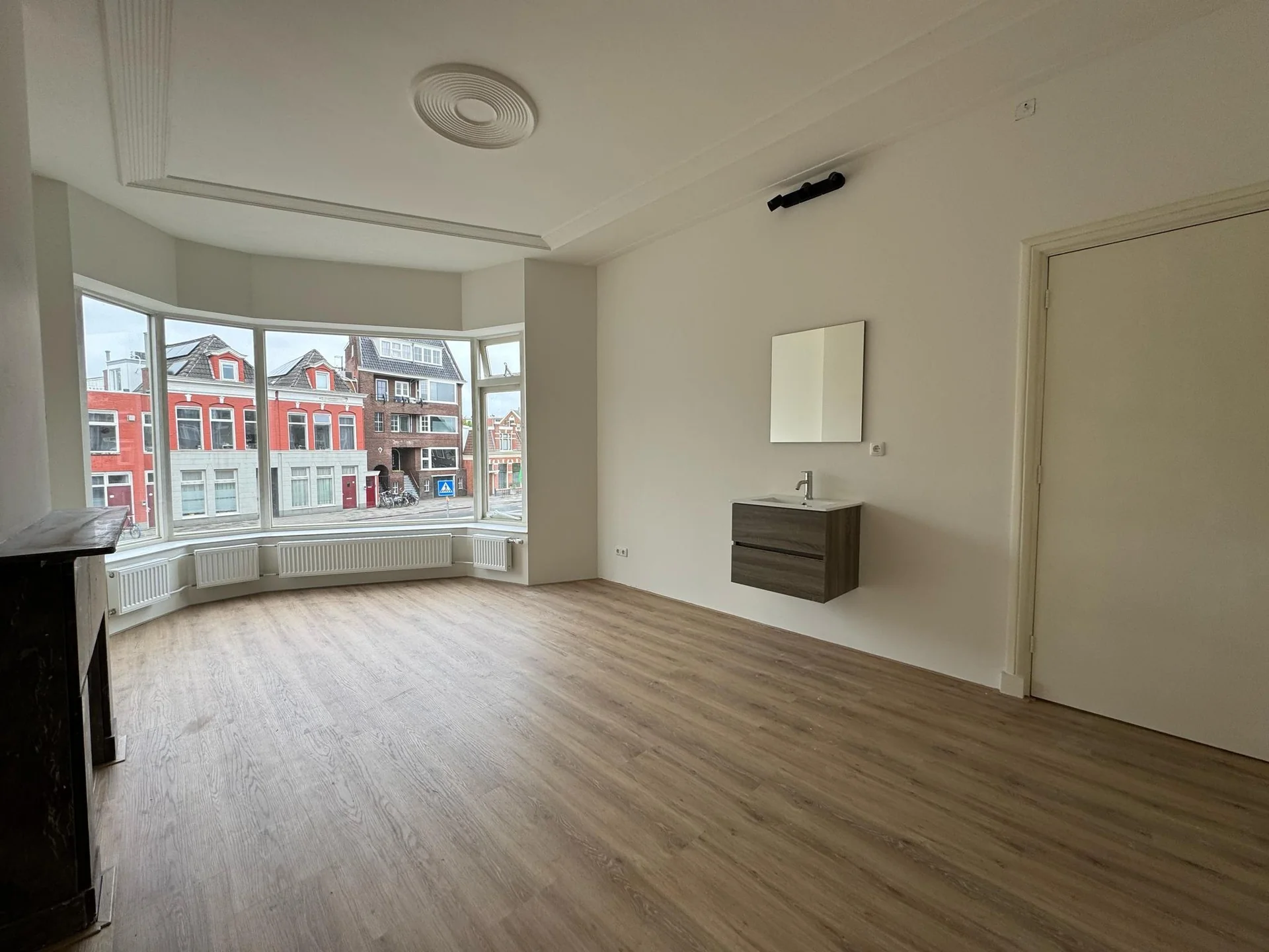 Foto van de Kamer gelegen aan de Nieuwe Ebbingestraat in Groningen