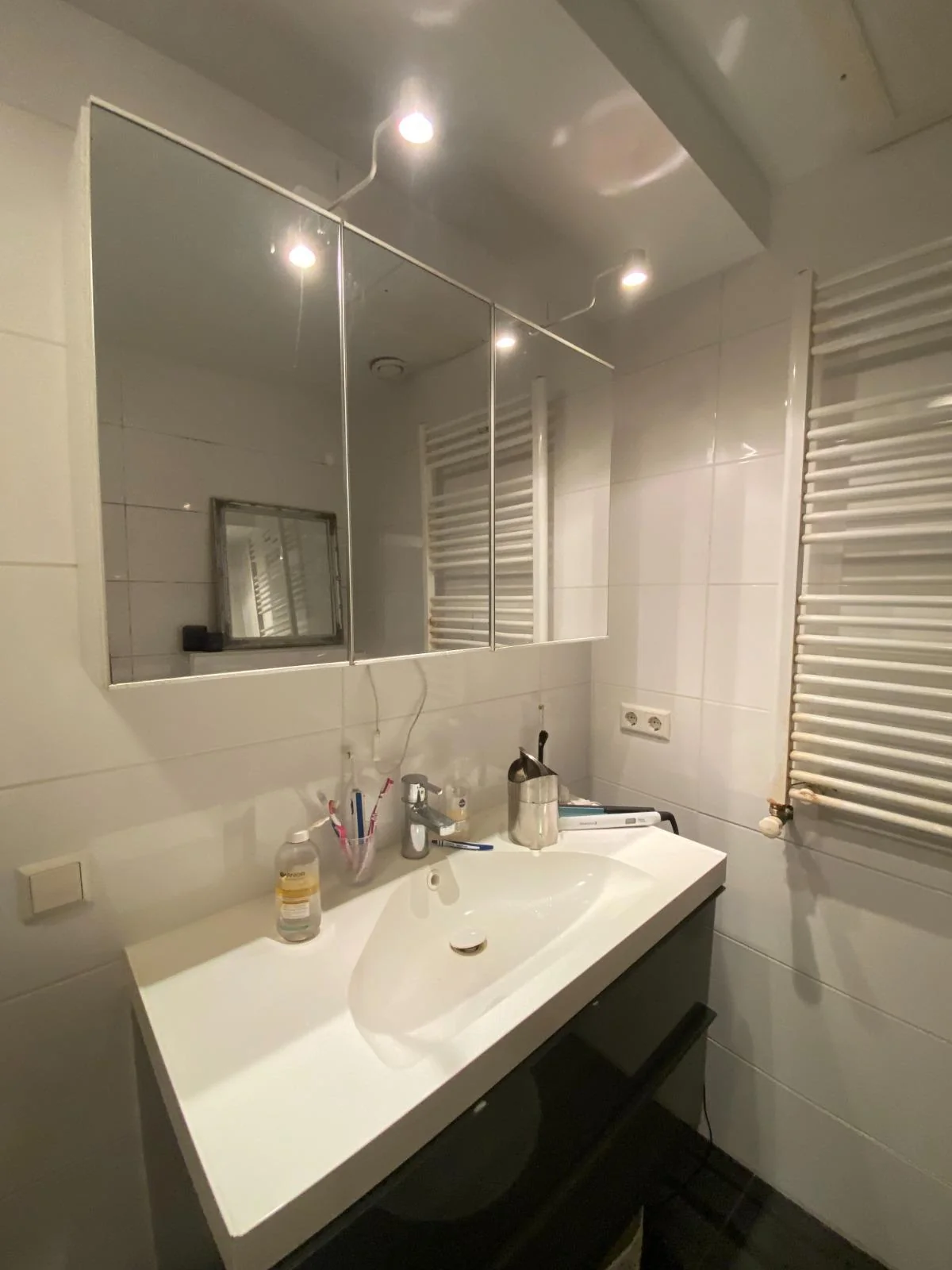 Foto van de Kamer gelegen aan de Bilderdijkstraat in Amsterdam