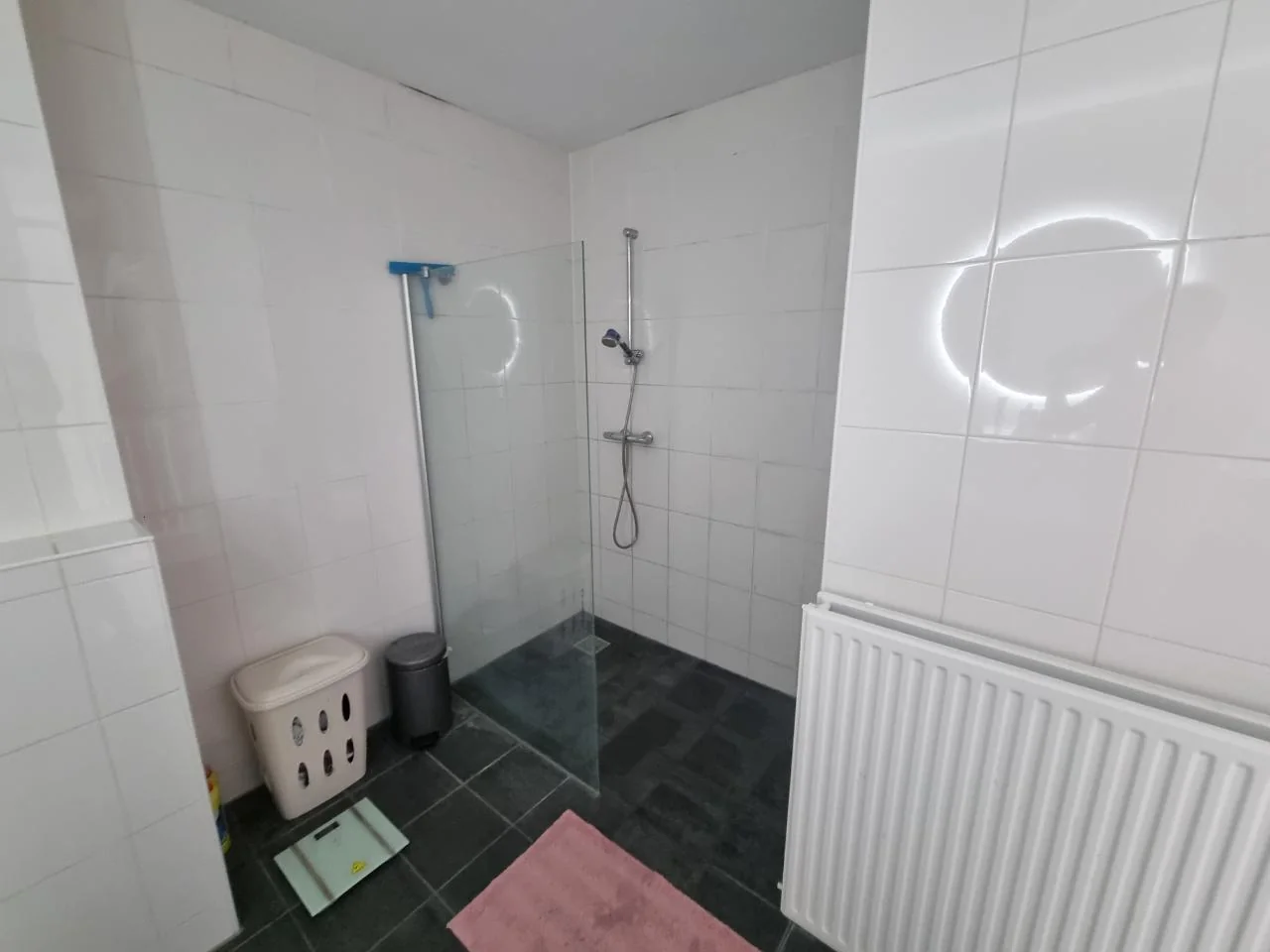Foto van de Kamer gelegen aan de Elemastraat in Nieuw-Vennep