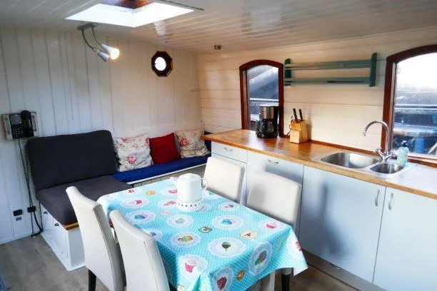 Foto van de Kamer gelegen aan de Louis Pregerkade in Rotterdam