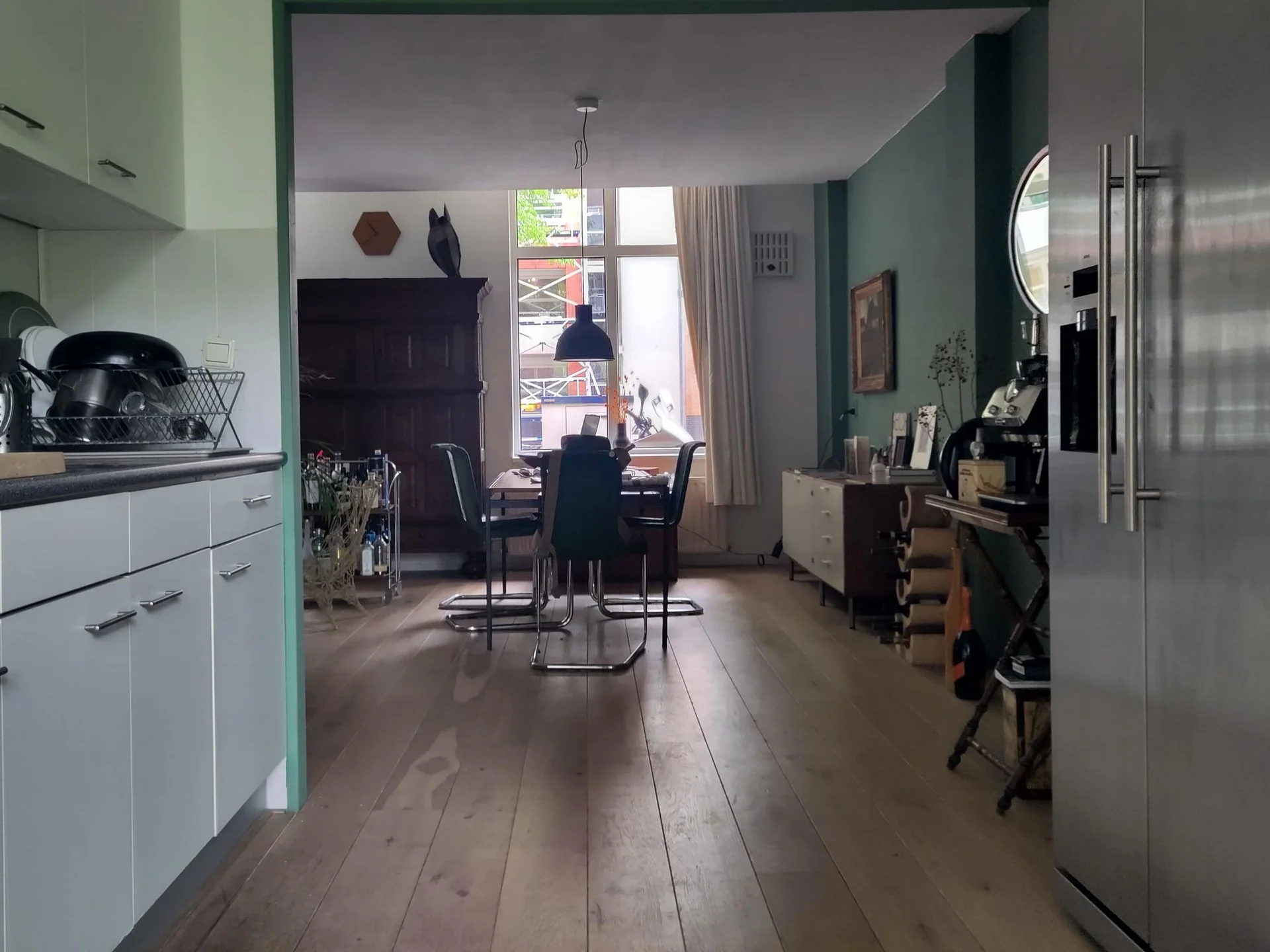 Foto van de Kamer gelegen aan de Henriette Roland Holststraat in Utrecht