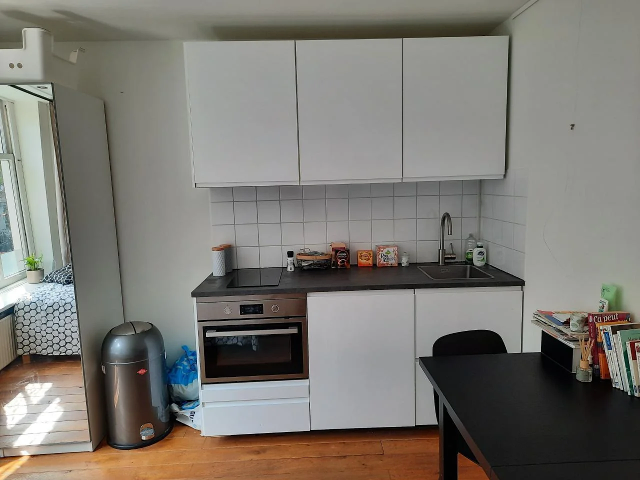 Foto van de Kamer gelegen aan de Spuistraat in Amsterdam