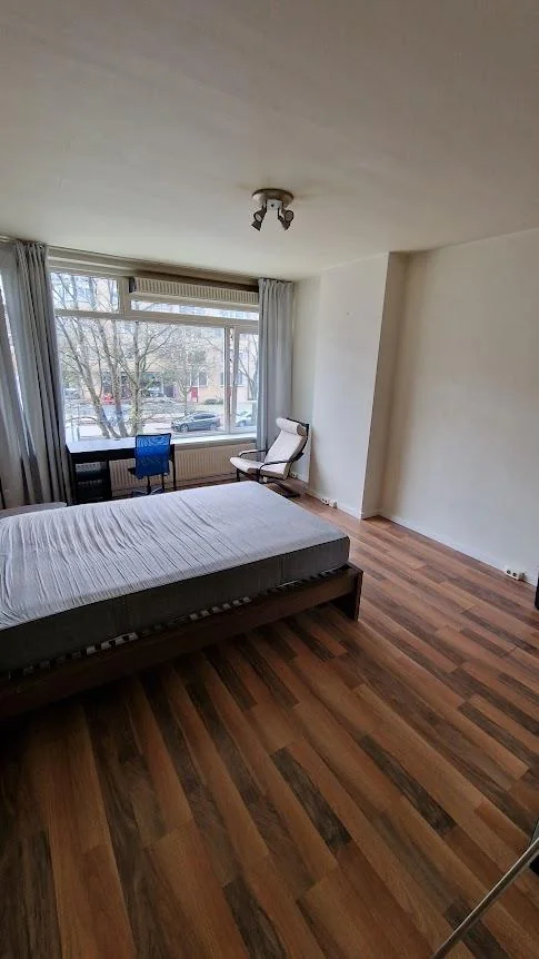 Foto van de Kamer gelegen aan de Admiraal de Ruyterweg in Rotterdam