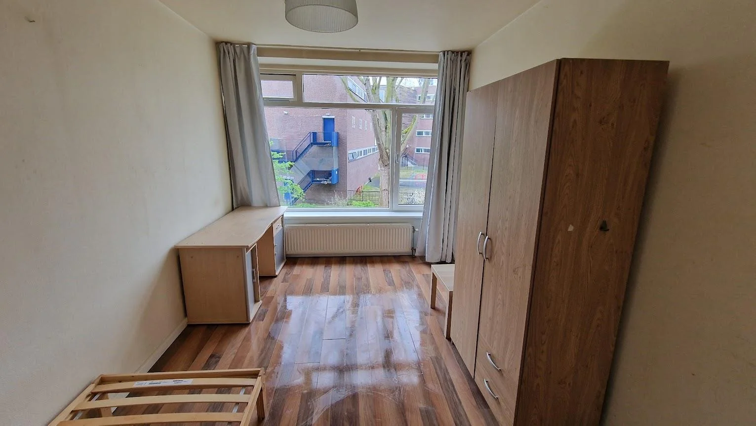 Foto van de Kamer gelegen aan de Admiraal de Ruyterweg in Rotterdam