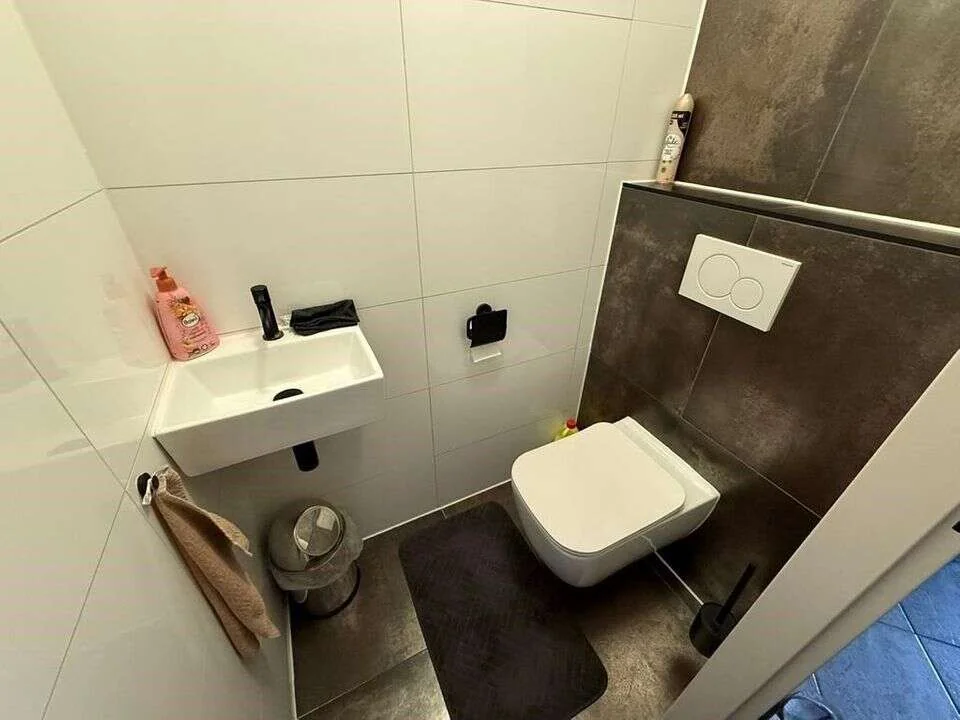 Foto van de Appartement gelegen aan de Adamello in Amsterdam