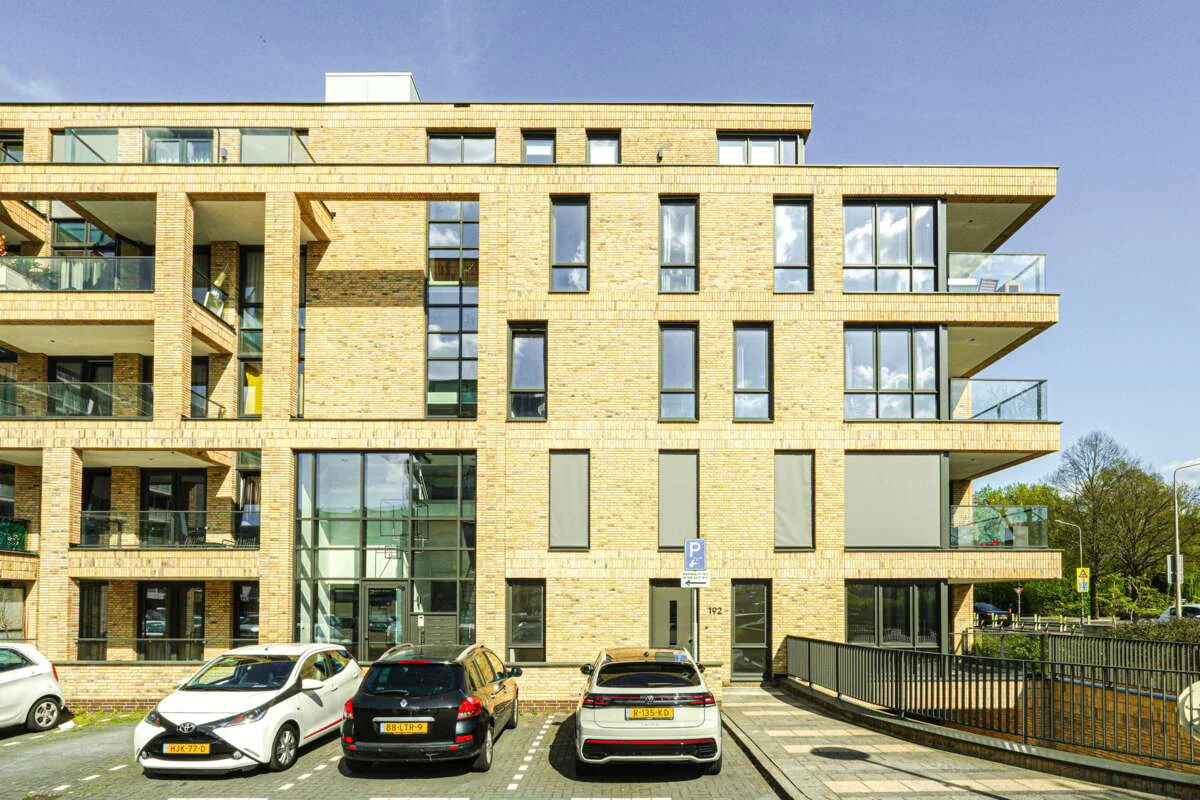 Foto van de Appartement gelegen aan de Kostverlorenhof in Amstelveen