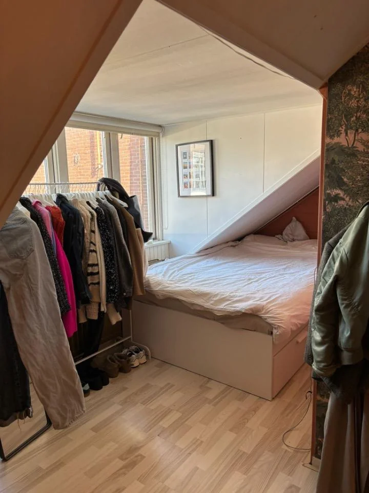 Foto van de Kamer gelegen aan de Hoge Rijndijk in Leiden