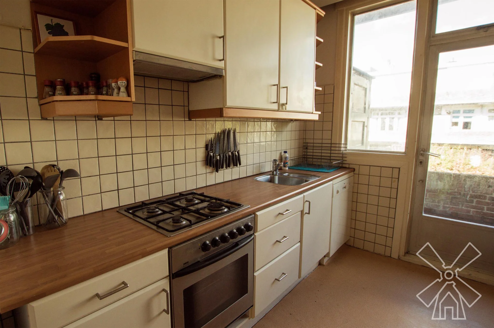 Foto van de Kamer gelegen aan de Roelofsstraat in Den Haag